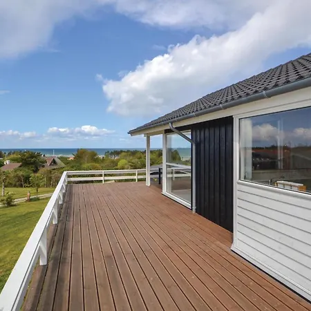 3 Bedroom Cozy In Glesborg