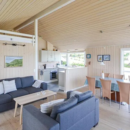 3 Bedroom Cozy In Glesborg